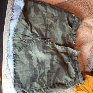 camouflage skirt ! 💞